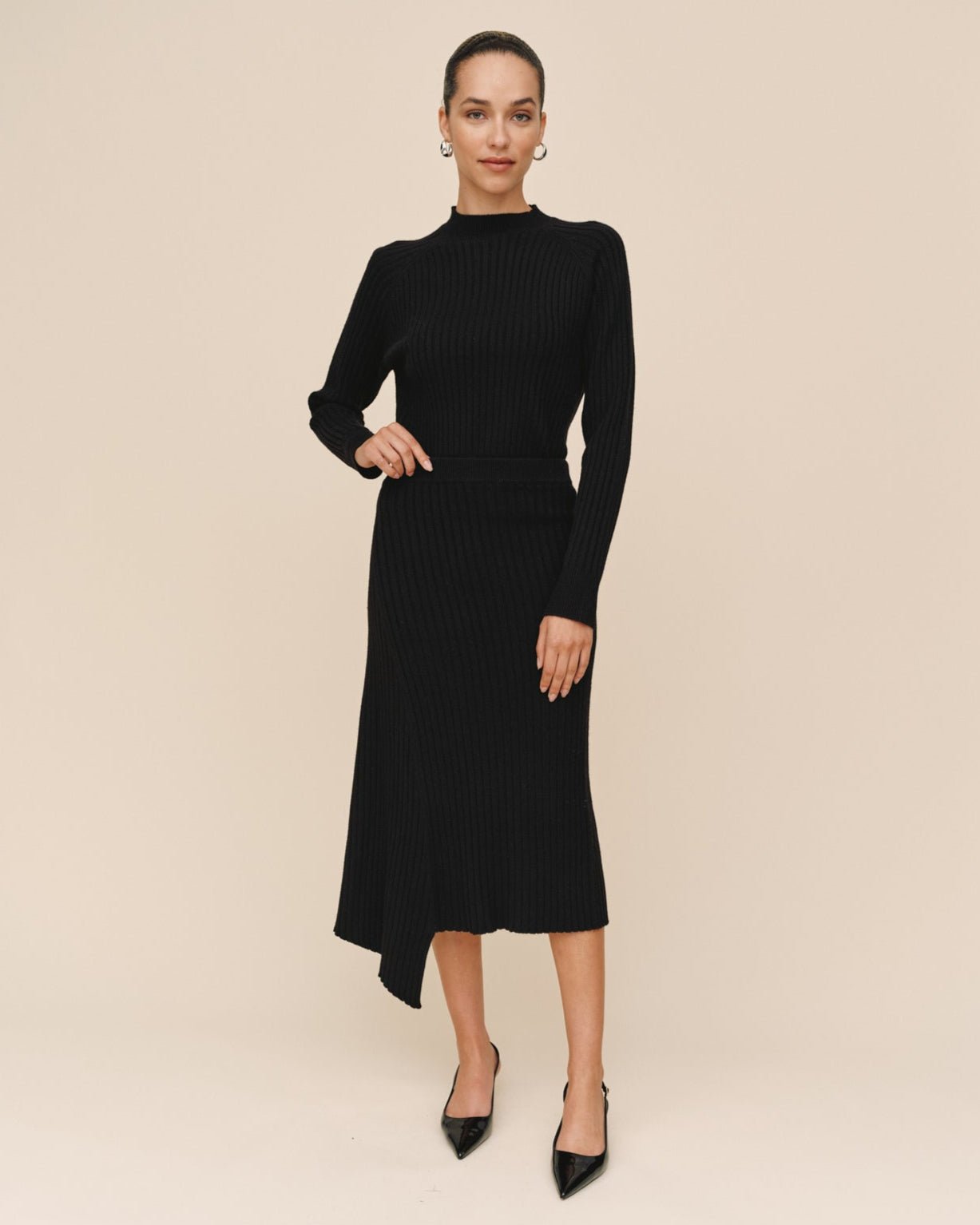 Asymmetric Hem Skirt - Black