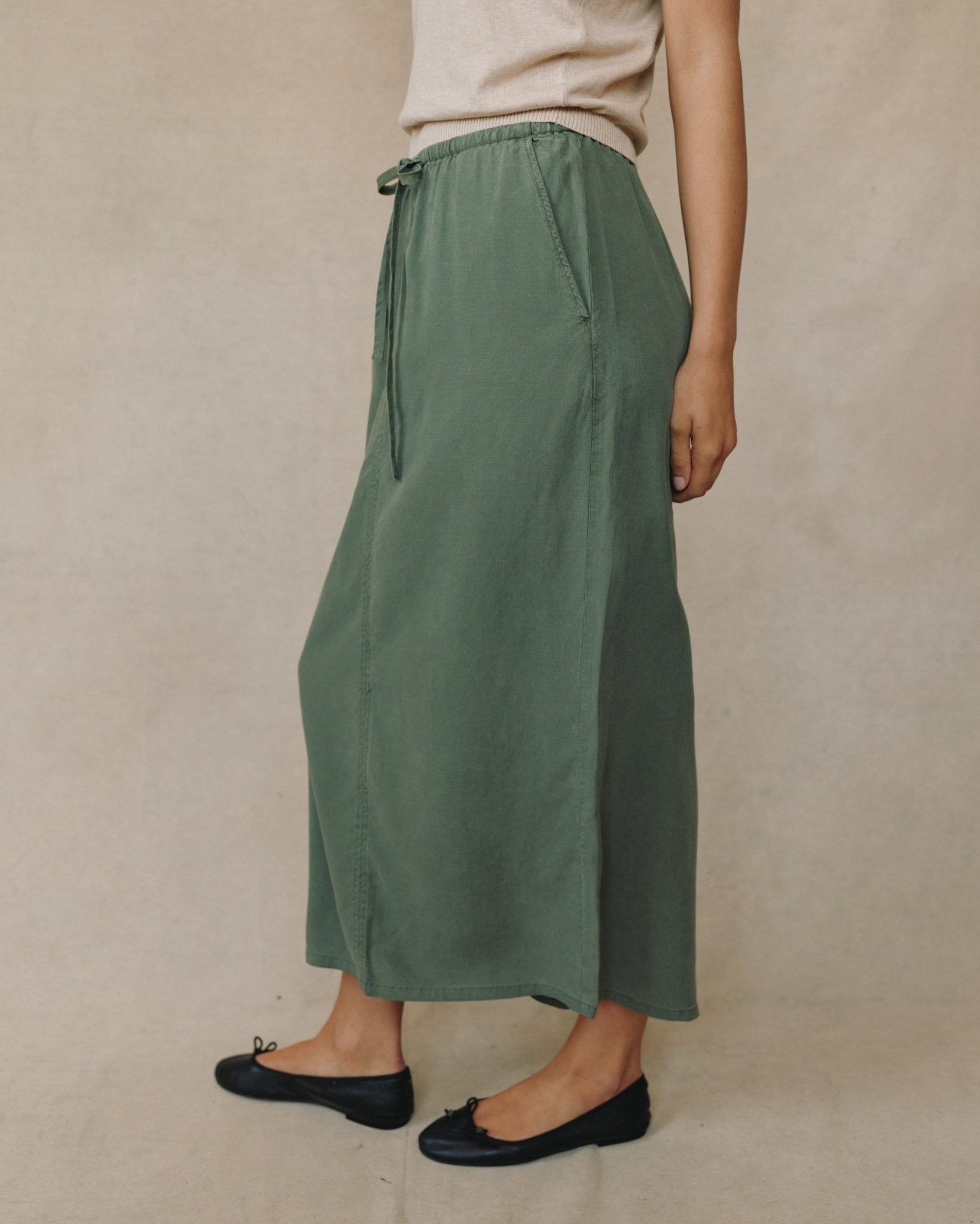 Back Slit Skirt - Fernwood