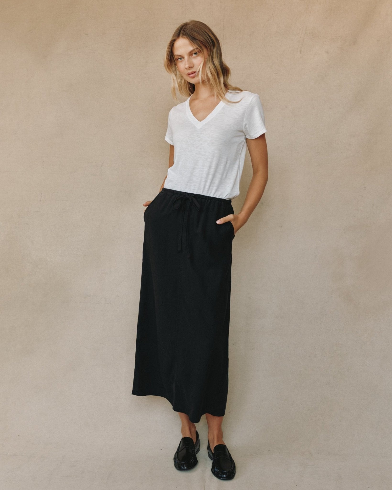 Back Slit Skirt - Vintage Black