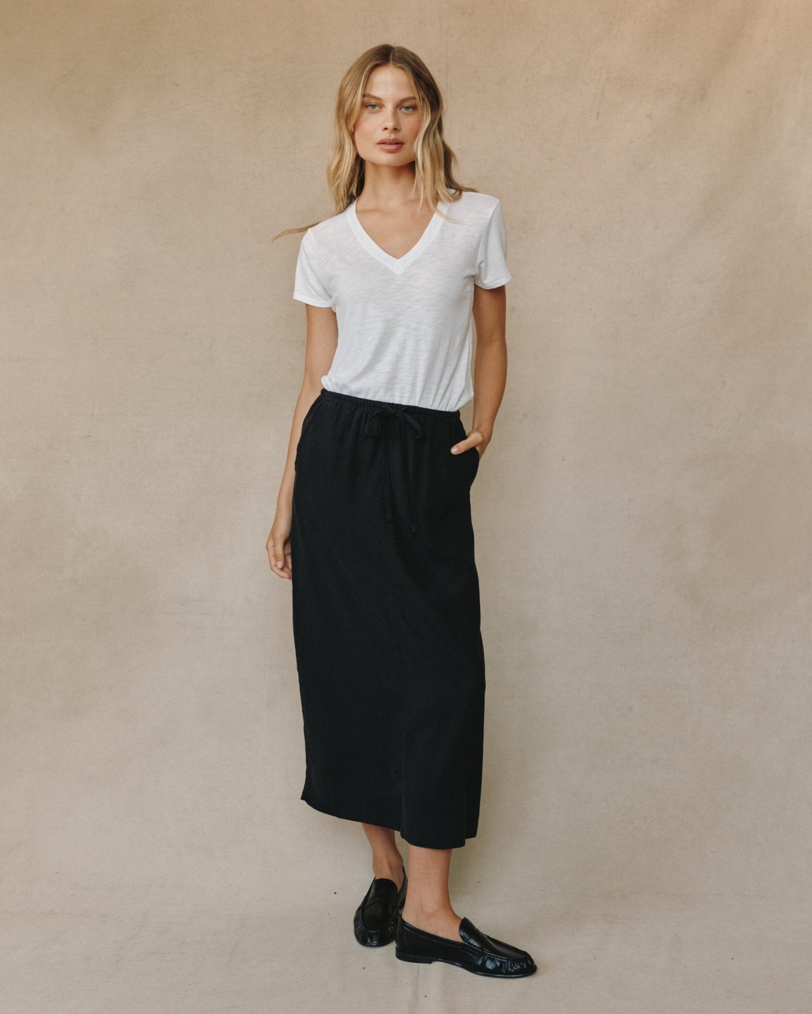 Back Slit Skirt - Vintage Black