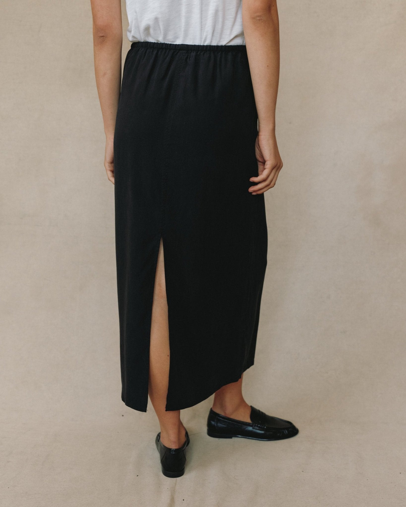 Back Slit Skirt - Vintage Black