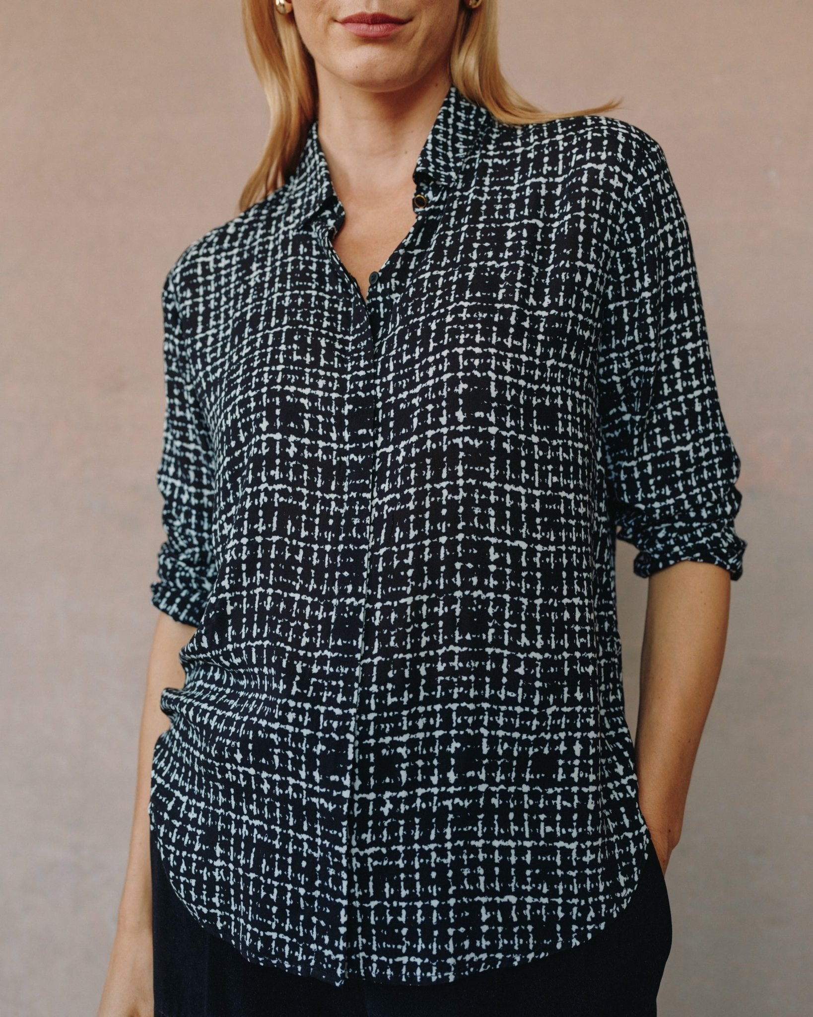 Clean Front Hipster Shirt - Grid Print