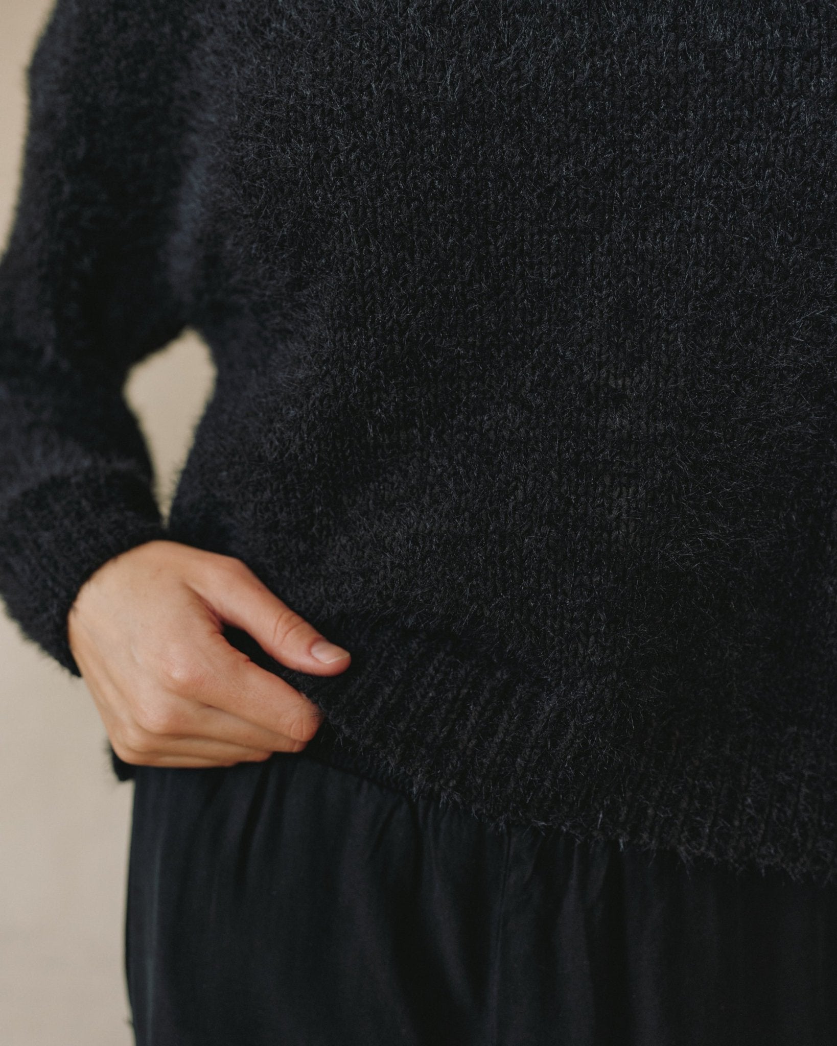 Drop Shoulder Sweater - Black