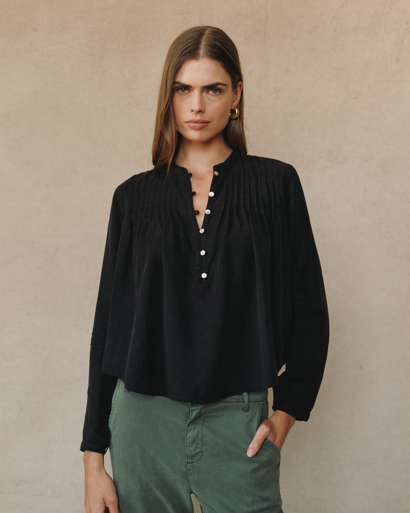 Long Sleeve Pintuck Pullover - Black