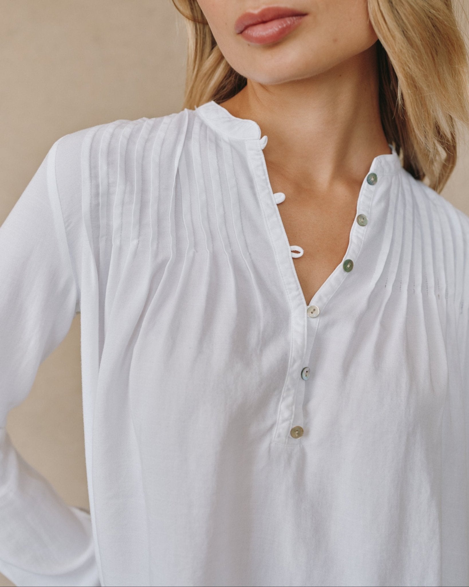 Long Sleeve Pintuck Pullover - White