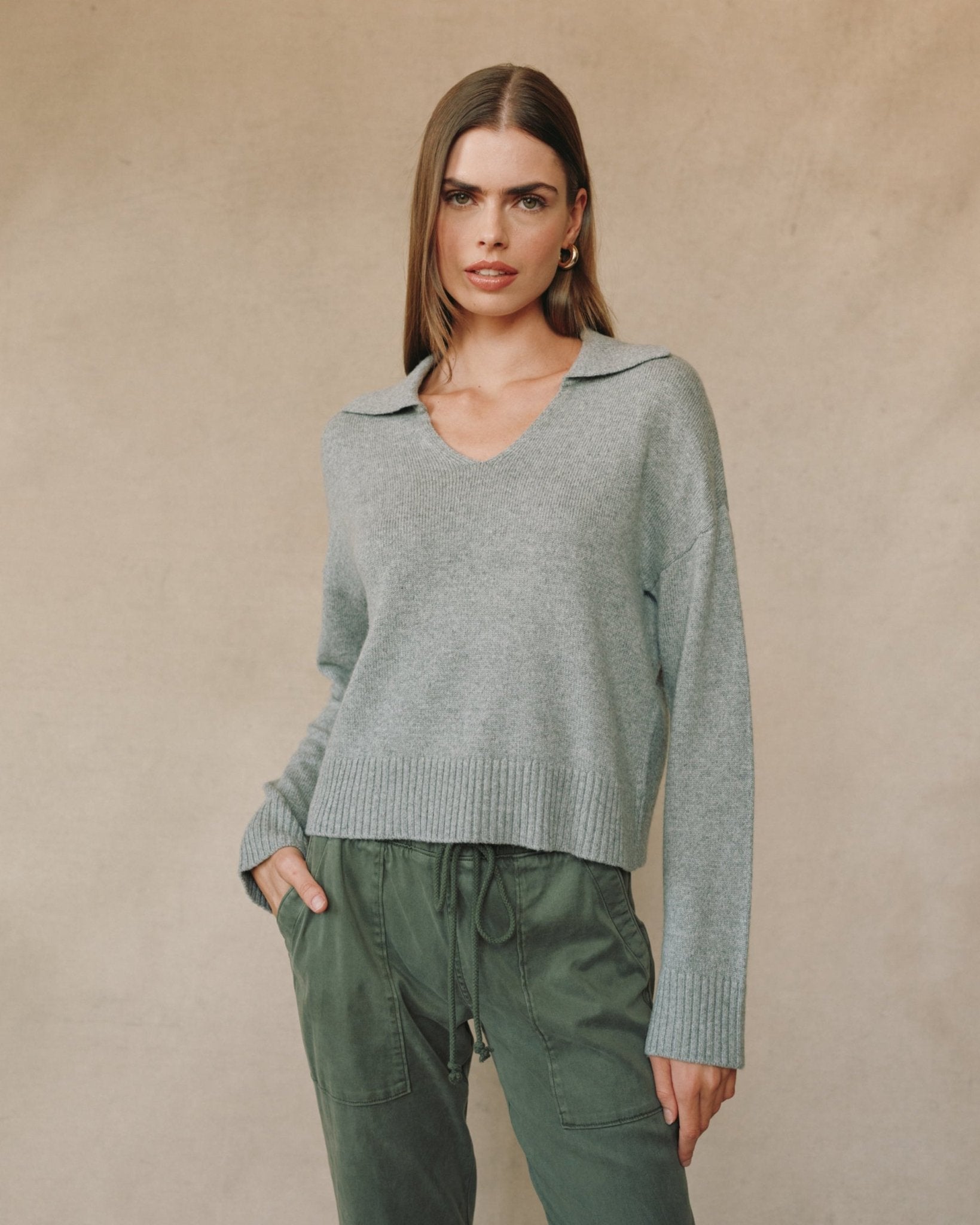 Pullover Sweater With Collar - Heather Grey