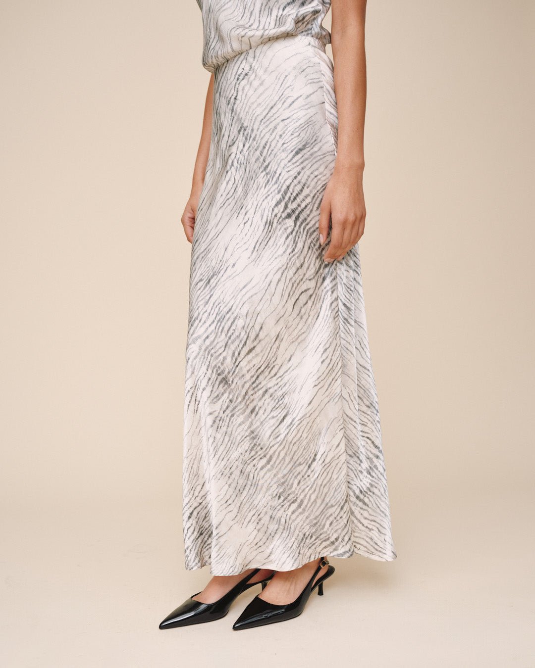 Sleek Bias Maxi Skirt - Snow Tiger