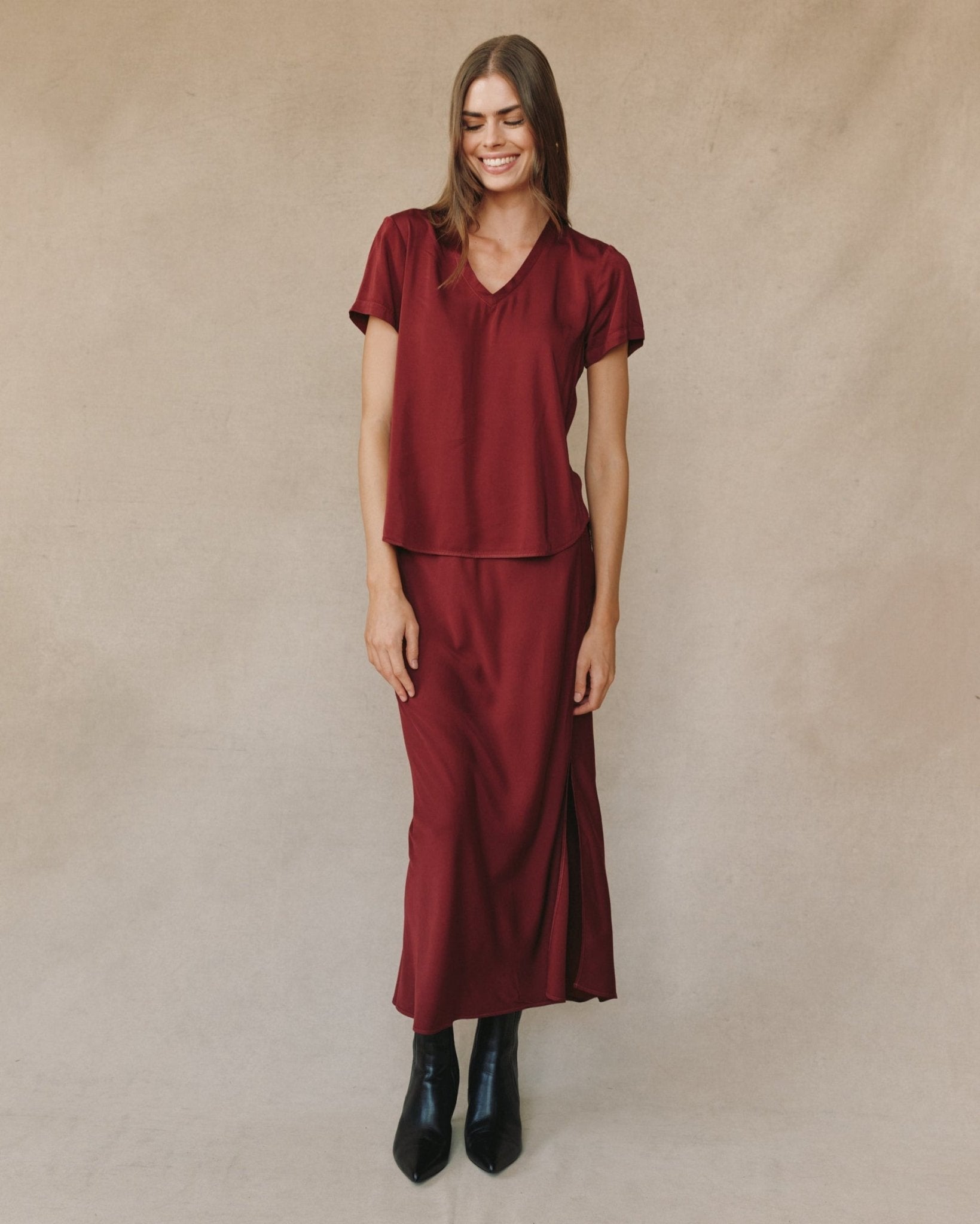 V Neck Tee - Deep Plum