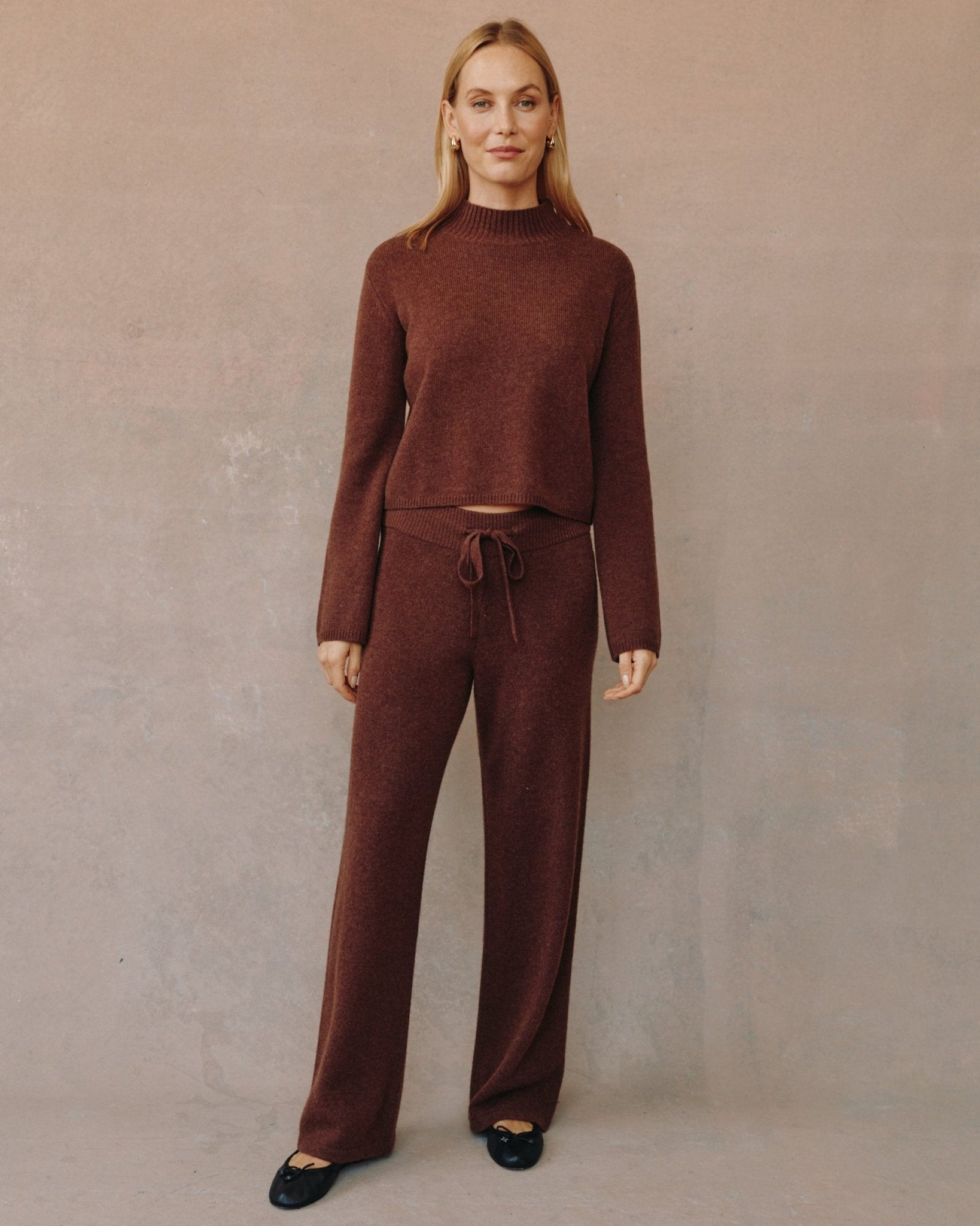 Wide Leg Sweatpant - Red Oak