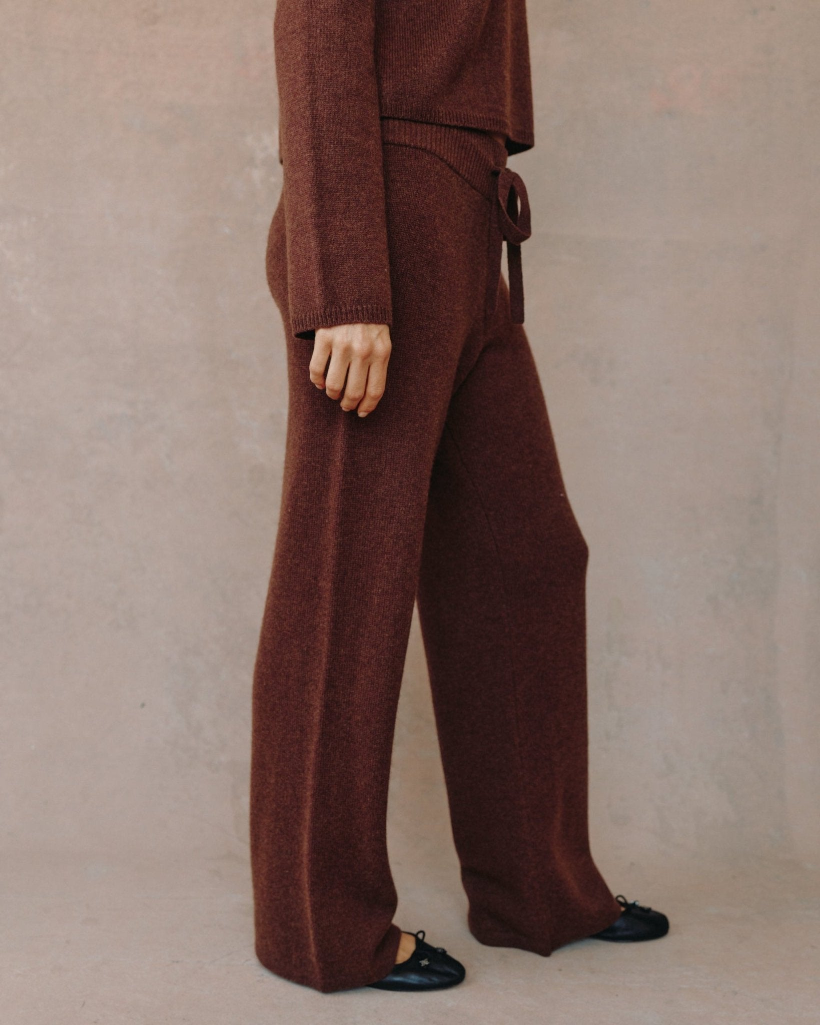 Wide Leg Sweatpant - Red Oak