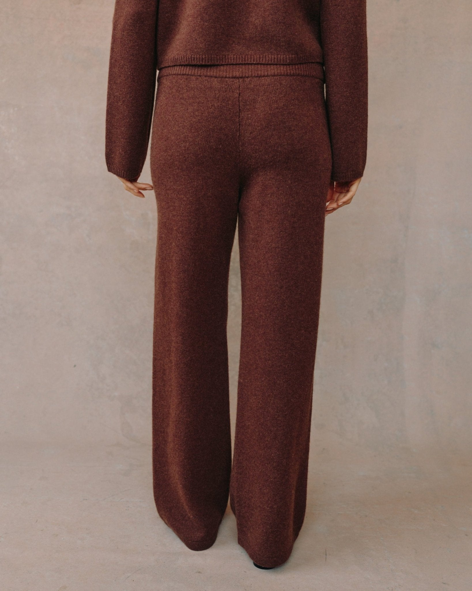 Wide Leg Sweatpant - Red Oak